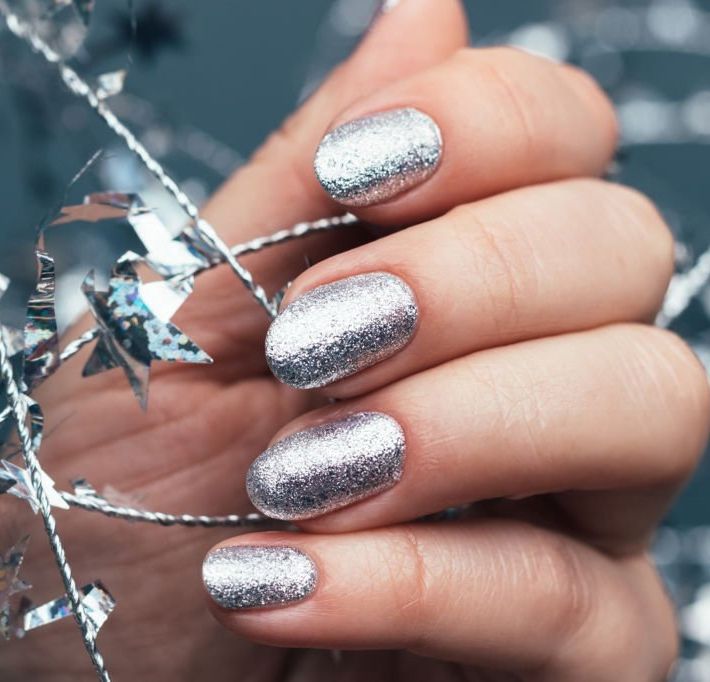 Dense Silver Glitter Oval Nails Dense Silver Glitter Oval Nails β Holiday Party Nails 2026