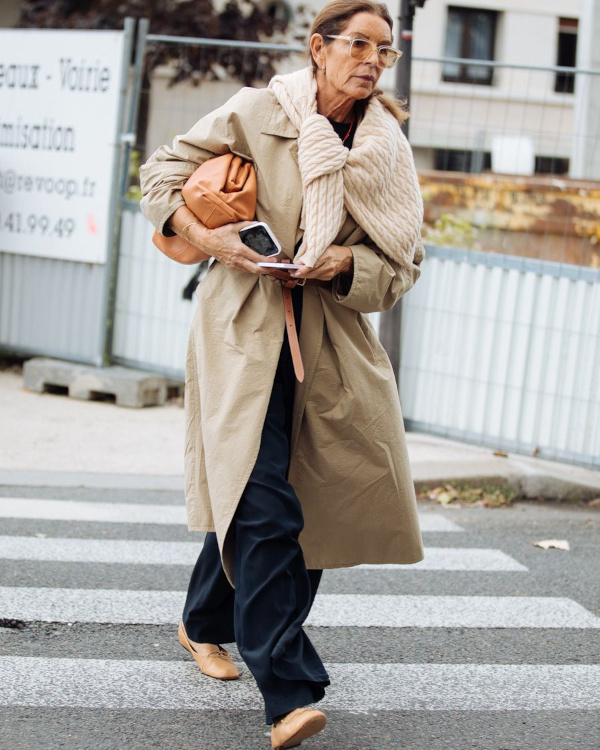 Trench Coat with Wide-Leg Trousers and Scarf Trench Coat with Wide-Leg Trousers and Scarf β Winter Outfits for Women Over 50