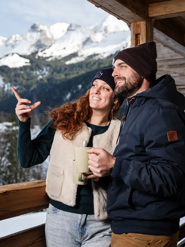 Puffer Jacket and Faux Fur Vest Combination for a Couple's Photo — Winter Family Photo Outfits