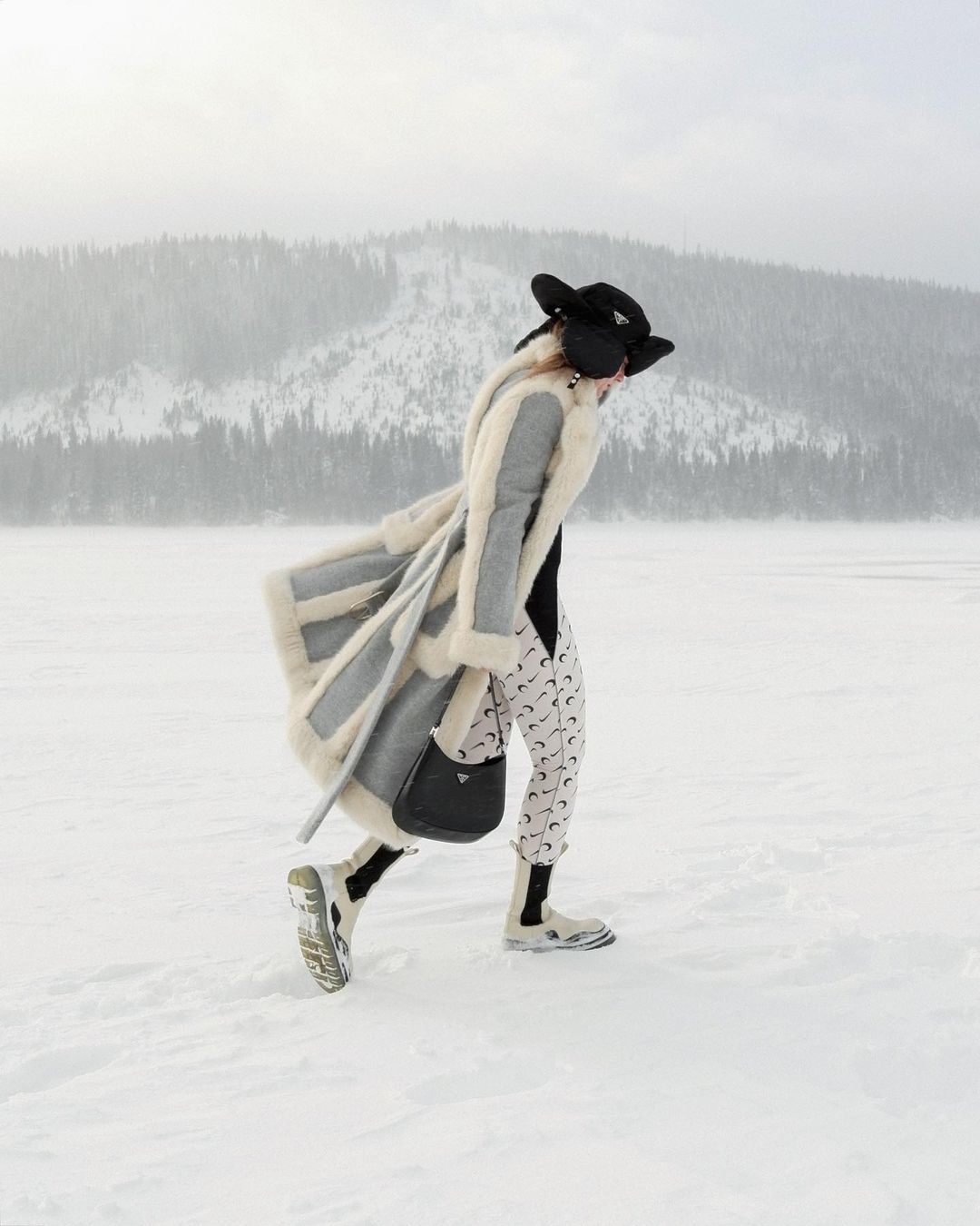 Fashionable Winter Event Outfit Idea Fashionable Winter Event Outfit Idea β Scandinavian Winter Outfits