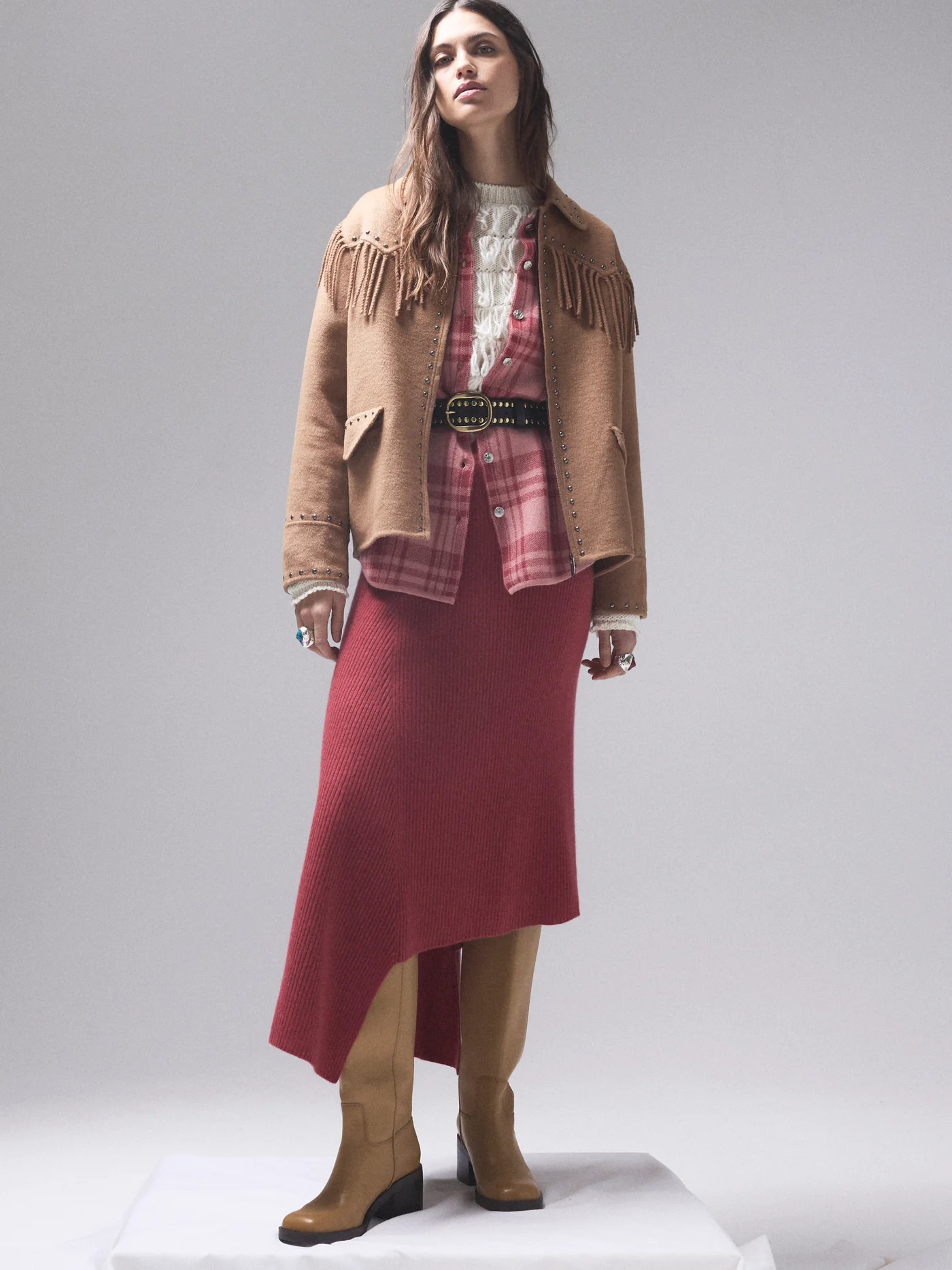 Layered Western Jacket, Plaid Shirt, and Knit Skirt Layered Western Jacket, Plaid Shirt, and Knit Skirt β Western Winter Outfits
