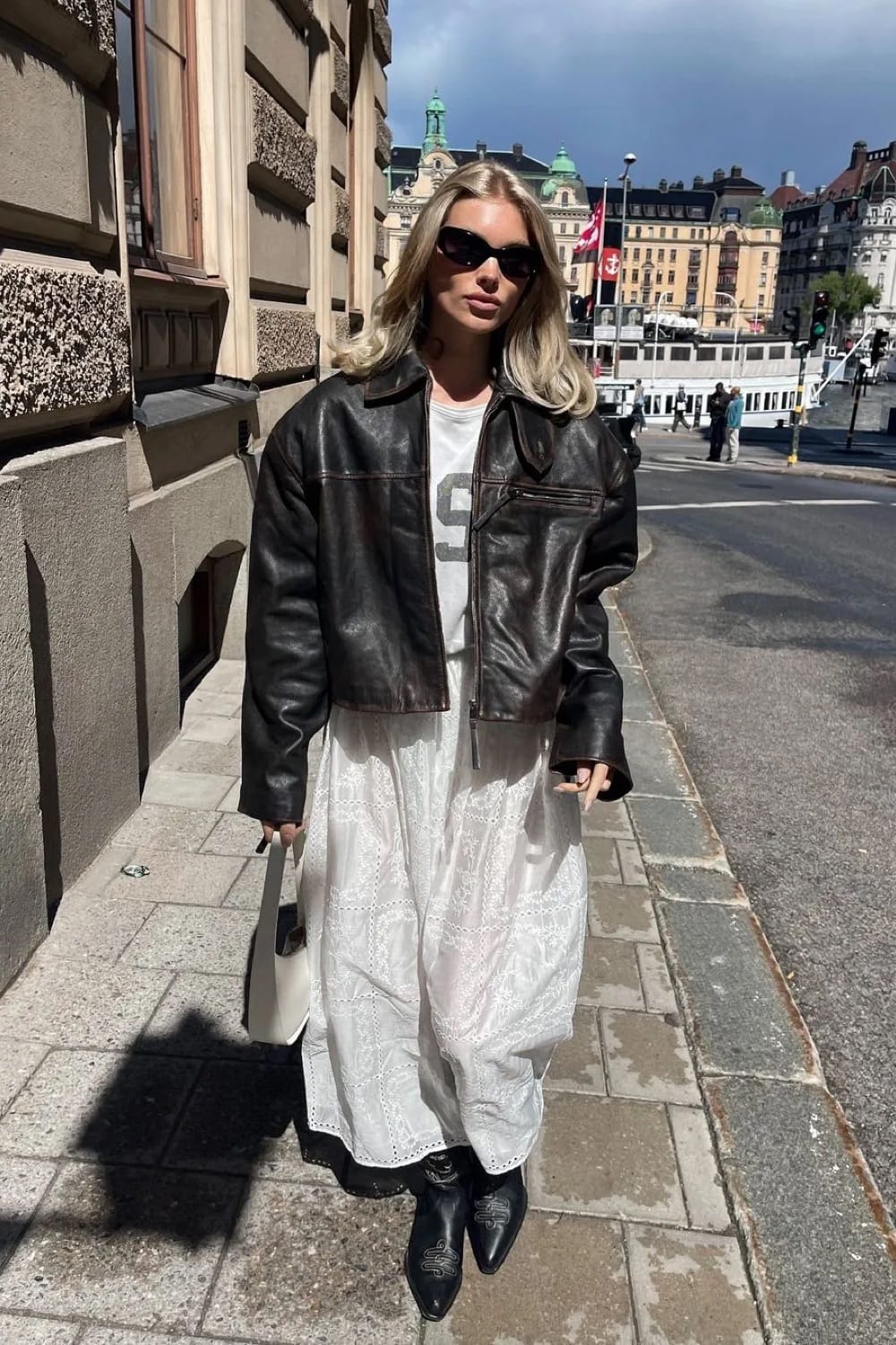Leather Jacket Over Eyelet Dress with Pointed Boots Leather Jacket Over Eyelet Dress with Pointed Boots β Western Winter Outfits