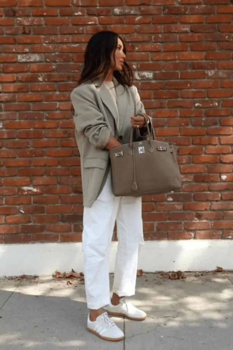 Comment s'habiller pour un city-trip ? - Tenues stylées !