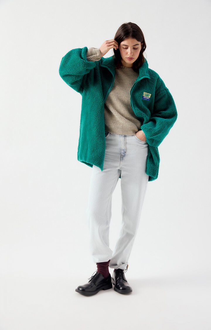 Vibrant Green Fleece Jacket with Beige Knit Sweater Vibrant Green Fleece Jacket with Beige Knit Sweater β Iceland Winter Outfits