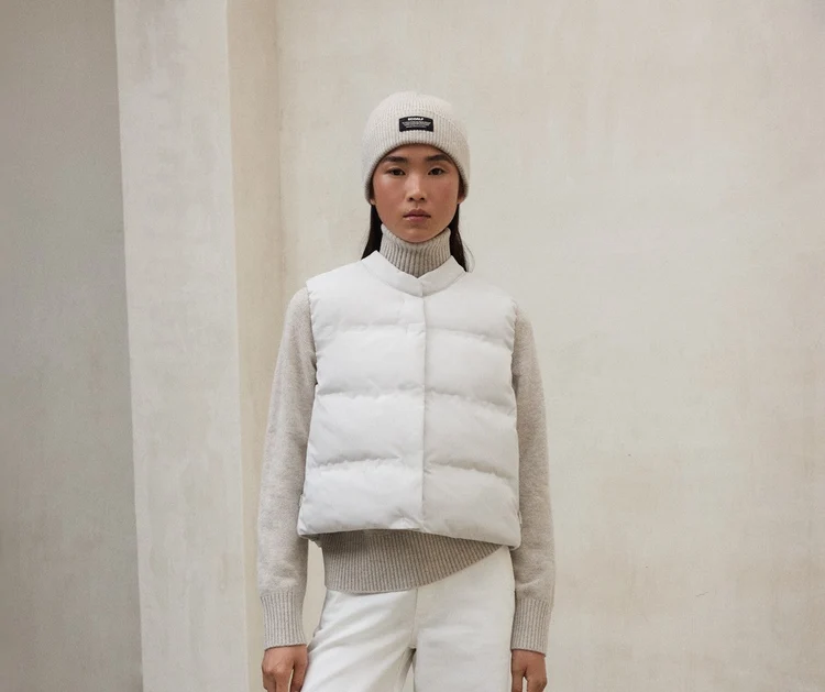 Winter Casual Outfit Idea Winter Casual Outfit Idea β Iceland Winter Outfits