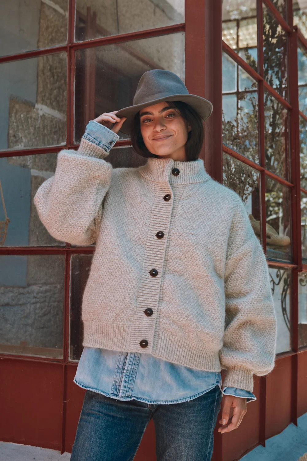 Chunky Knit Wool Denim Outfit Idea Chunky Knit Wool Denim Outfit Idea β Iceland Winter Outfits