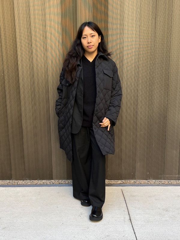 Monochromatic Black Puffer with Textured Layers Monochromatic Black Puffer with Textured Layers β Long Puffer Coat Outfits