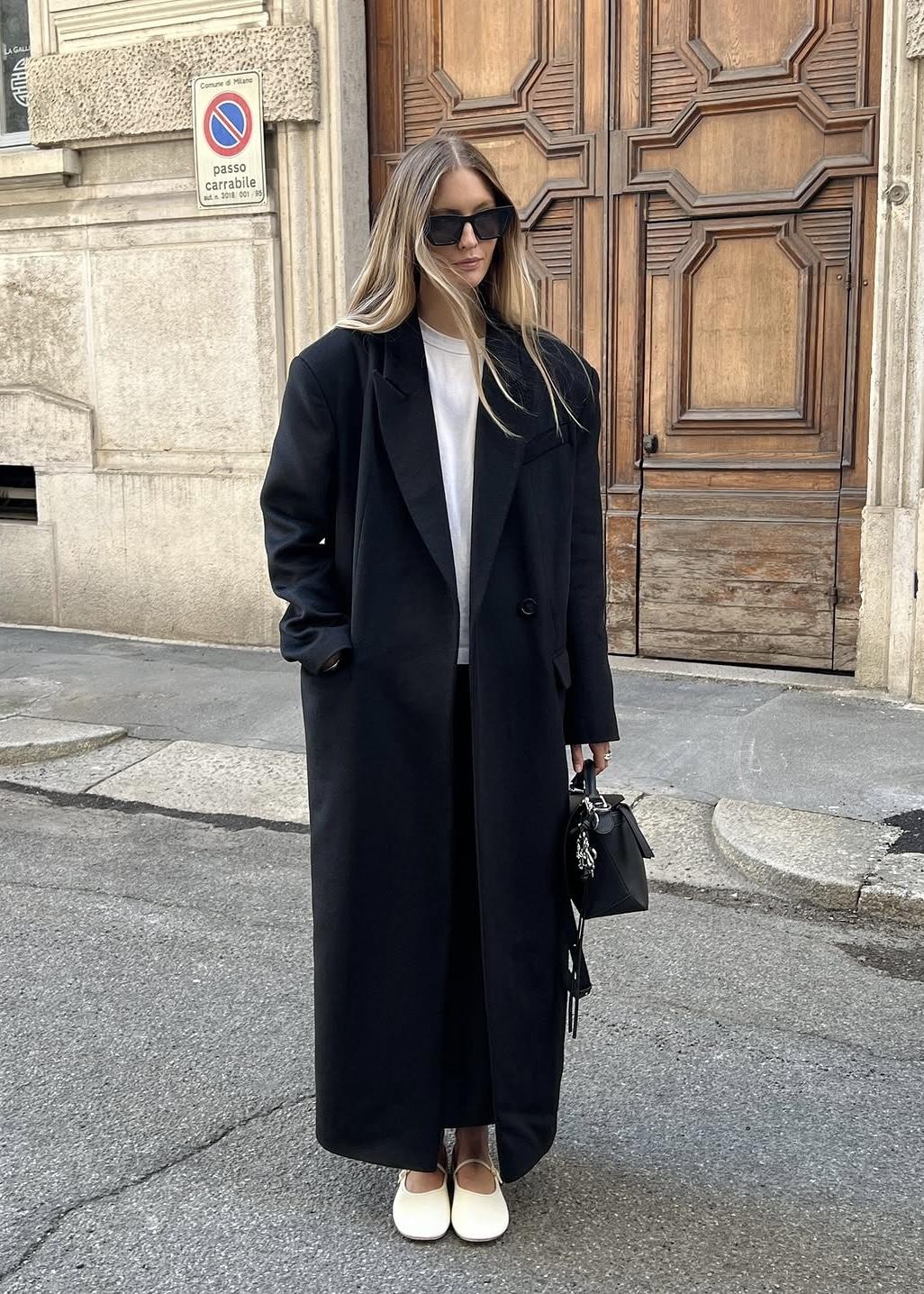 Maxi Black Wool Coat with White T-Shirt and Ballet Flats — Wool Coat Outfits