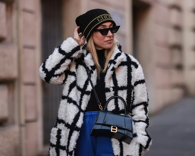 Blue Sweatpants Outfit Idea — Teddy Coat Outfits