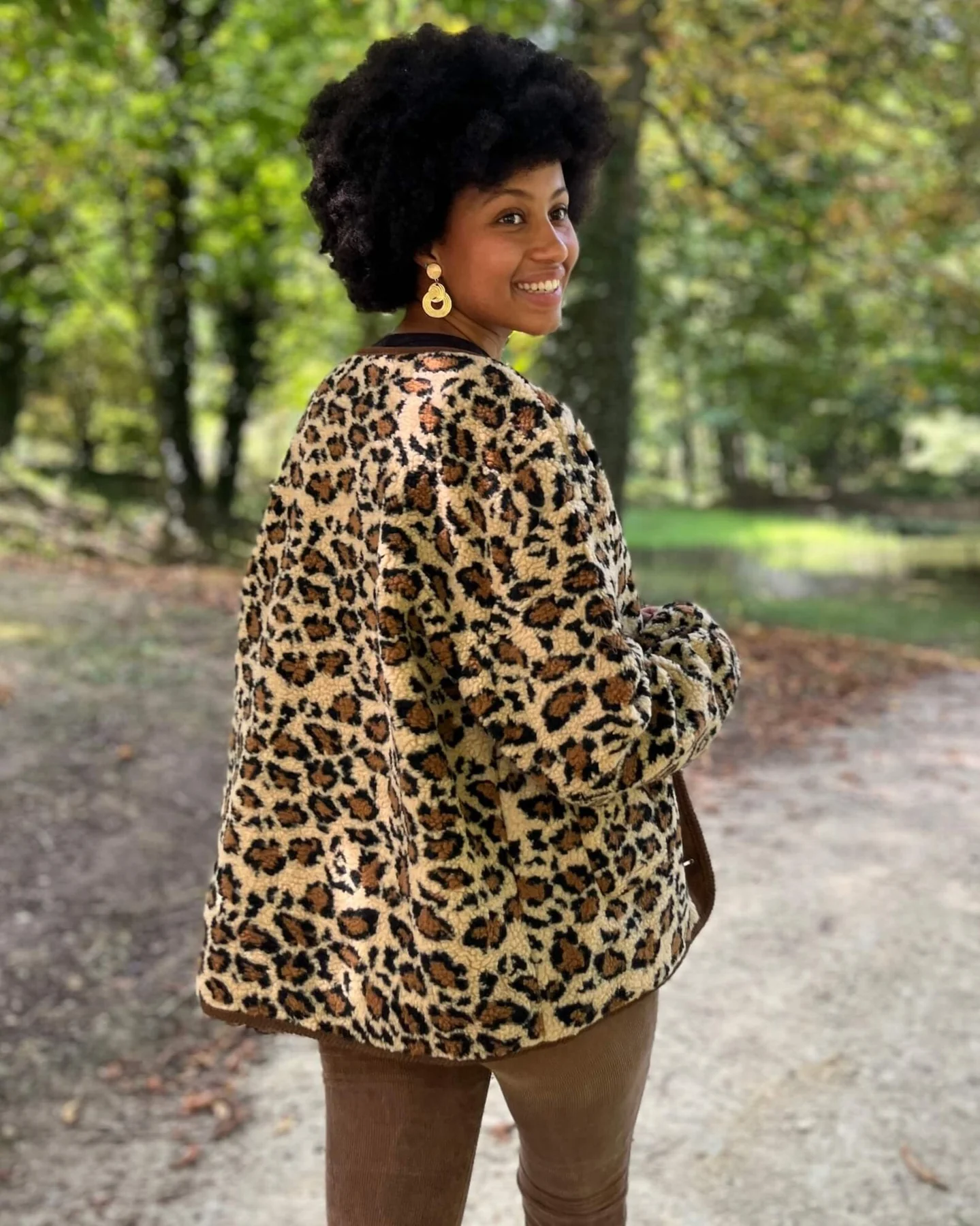 Oversized Leopard Fleece Jacket with Corduroy Pants — Leopard Coat Outfits