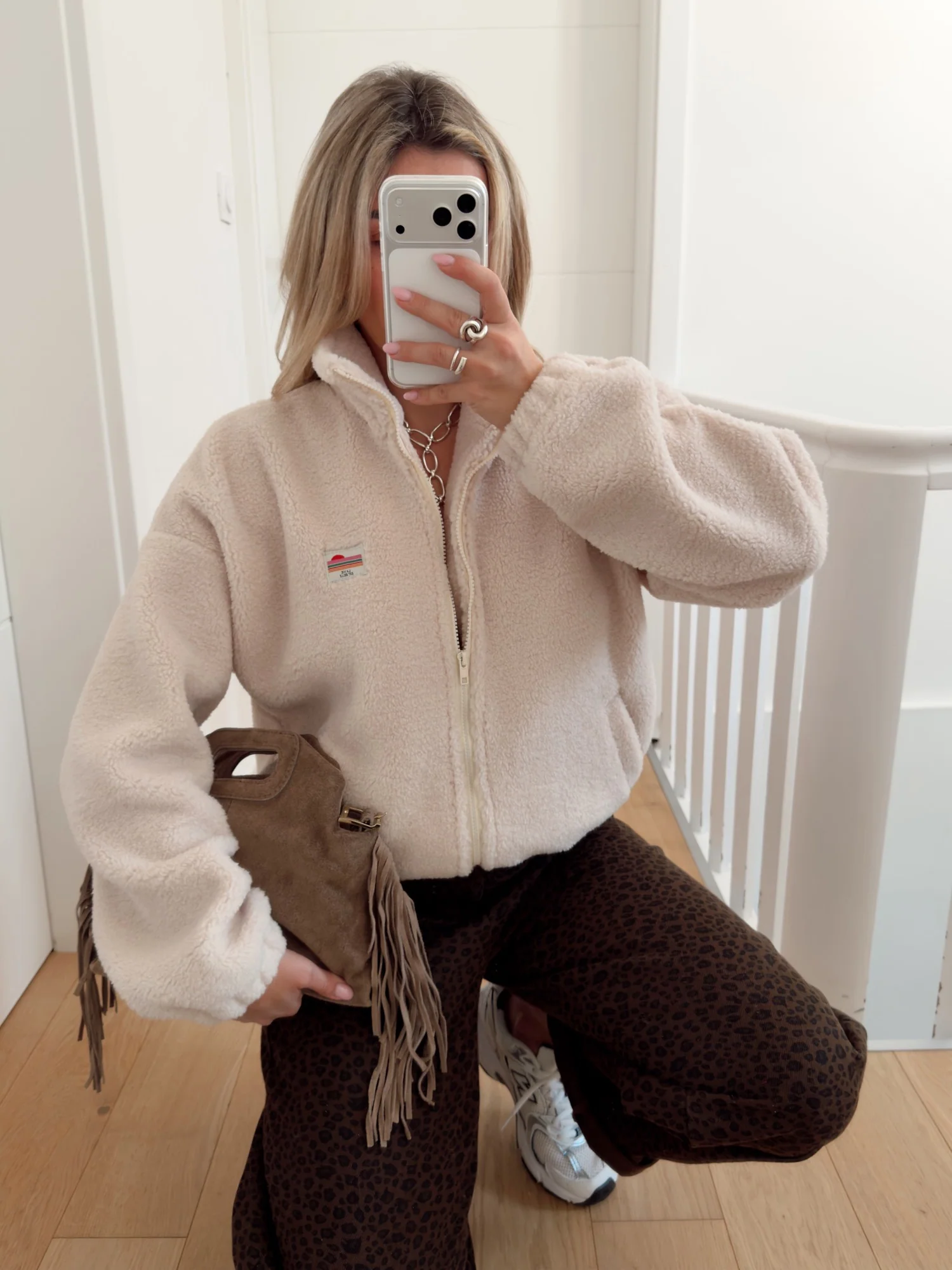 Casual Outfit Idea Casual Outfit Idea โ Fleece Jacket Outfits
