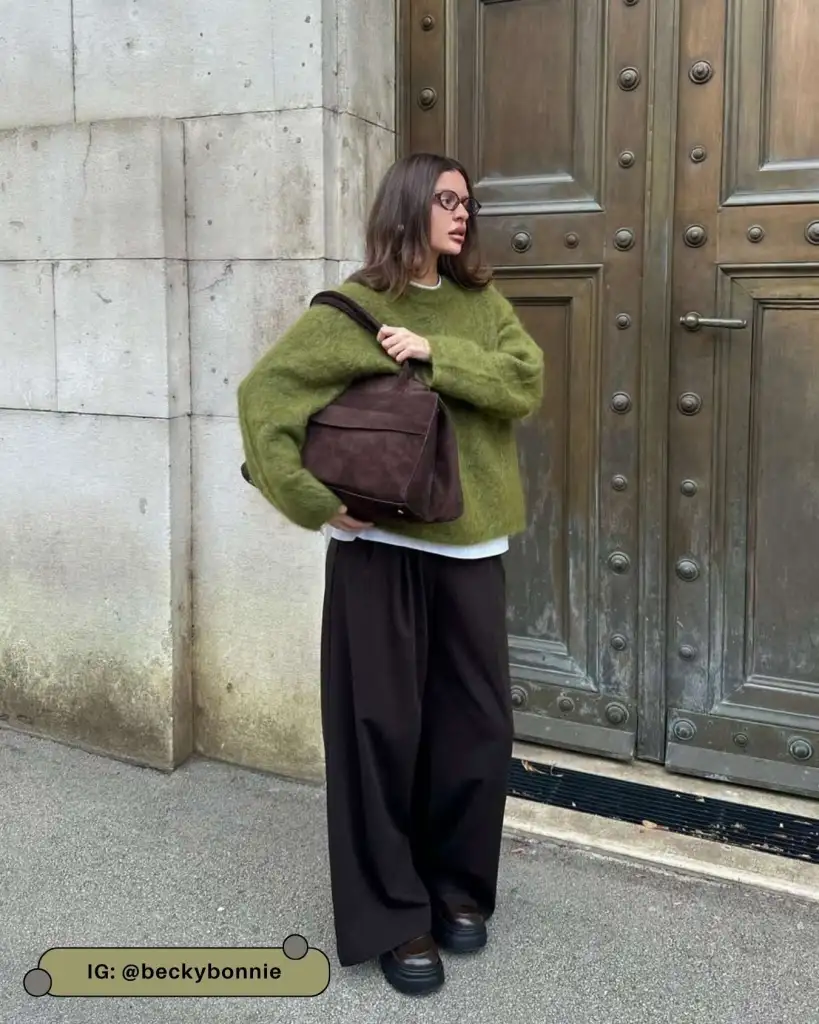 Cozy Oversized Green Sweater with Wide-Leg Trousers Cozy Oversized Green Sweater with Wide-Leg Trousers โ Sweater Outfits