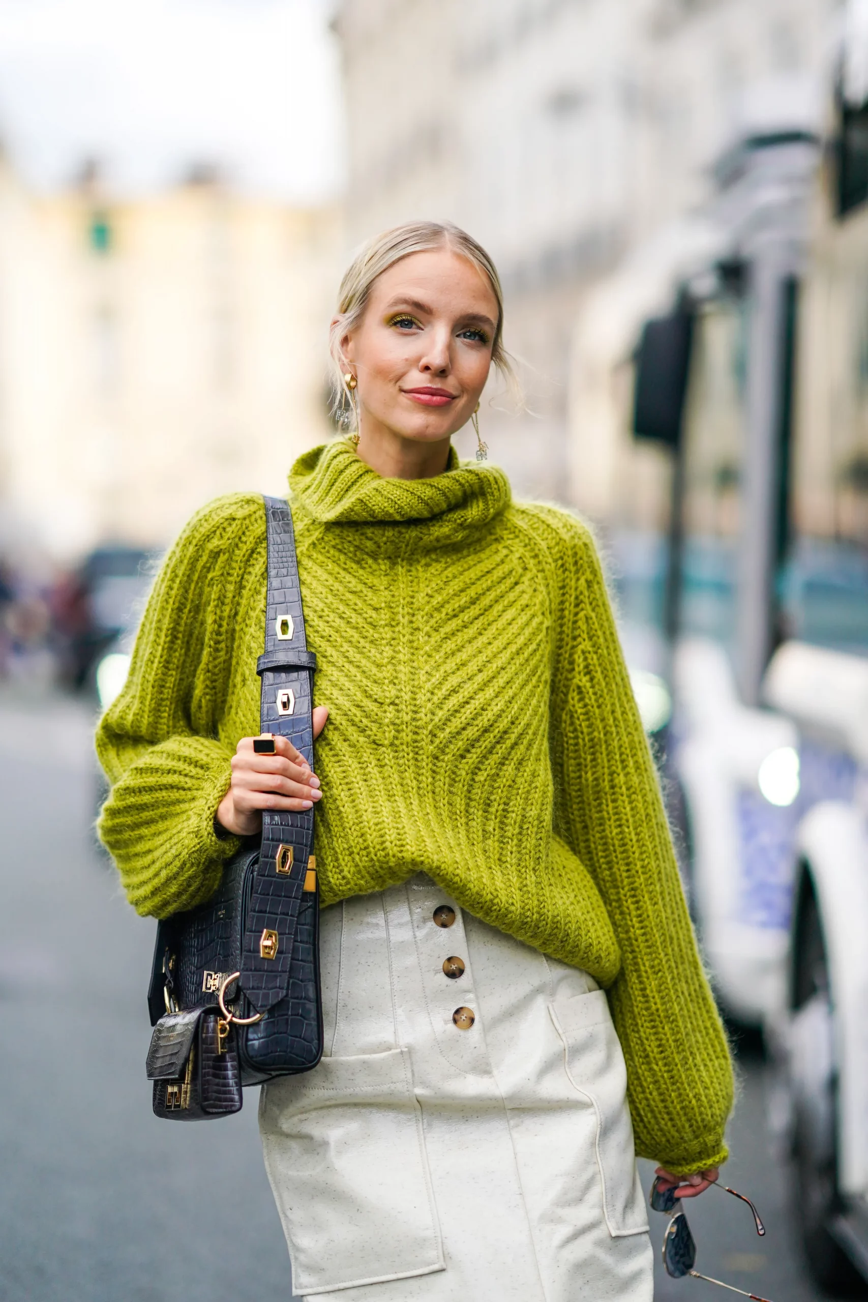 Lime Green Chunky Knit with Cream Button-Front Skirt Lime Green Chunky Knit with Cream Button-Front Skirt โ Sweater Outfits