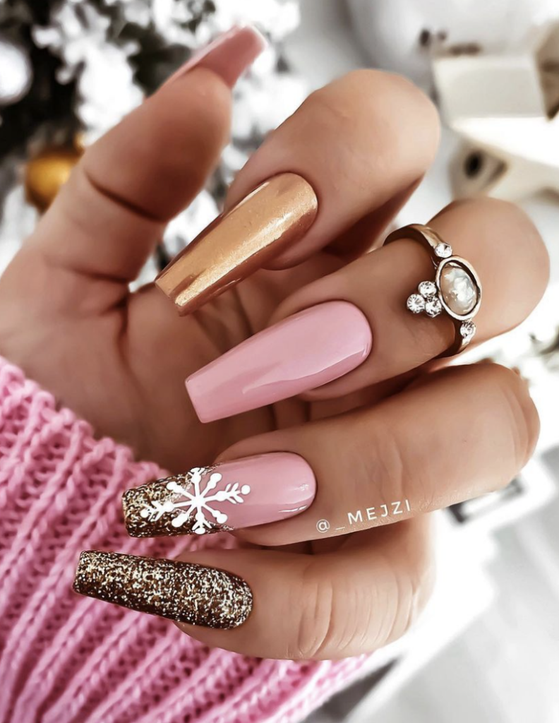 Light Pink Gold Rose Gold Snowflake Coffin Light Pink Gold Rose Gold Snowflake Coffin β Long Winter Nails