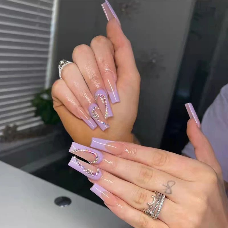 Glossy Visual Idea Glossy Visual Idea β Long Winter Nails