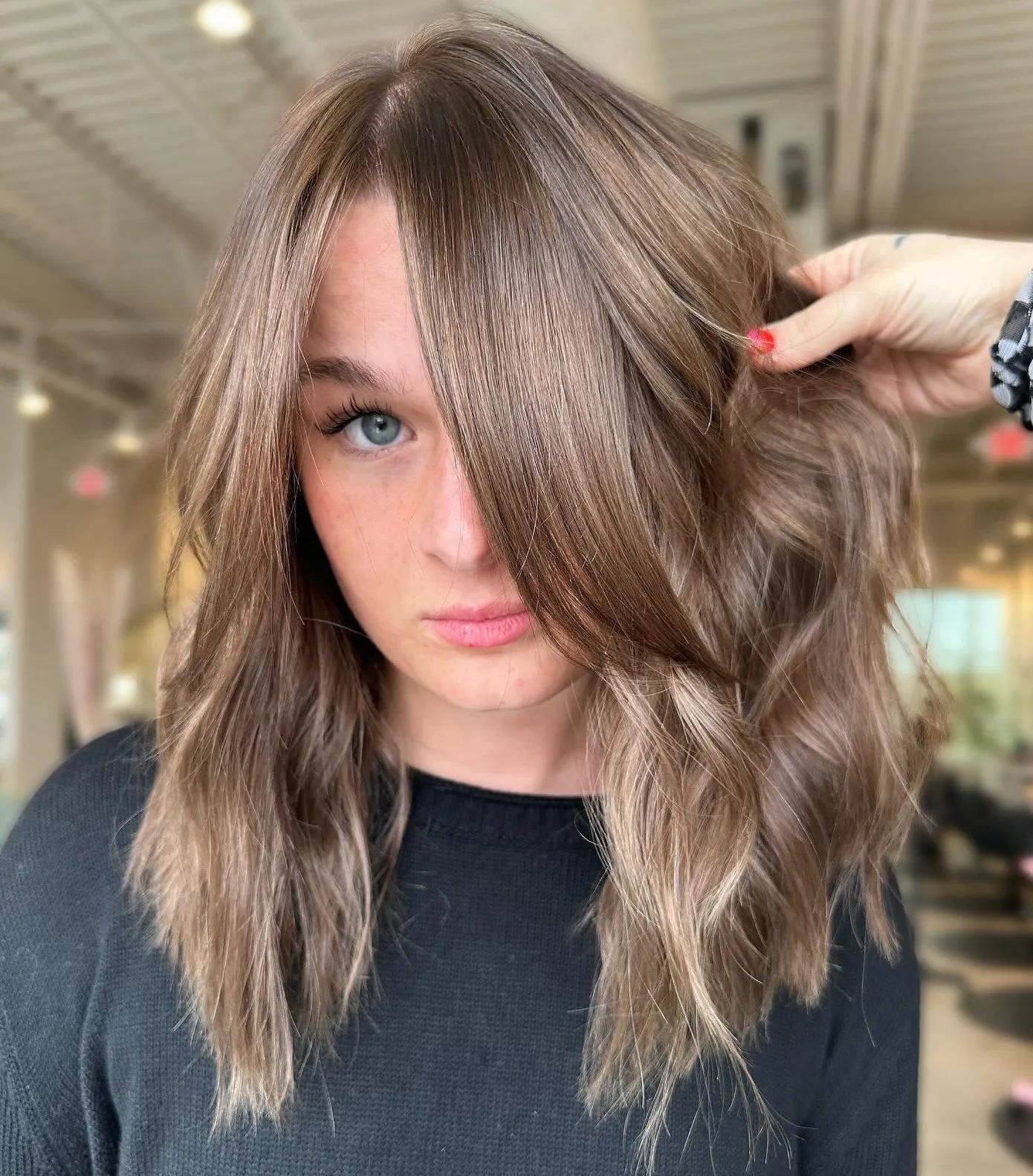 Wavy Lob With Curtain Bangs Wavy Lob With Curtain Bangs β Mushroom Brown Hair