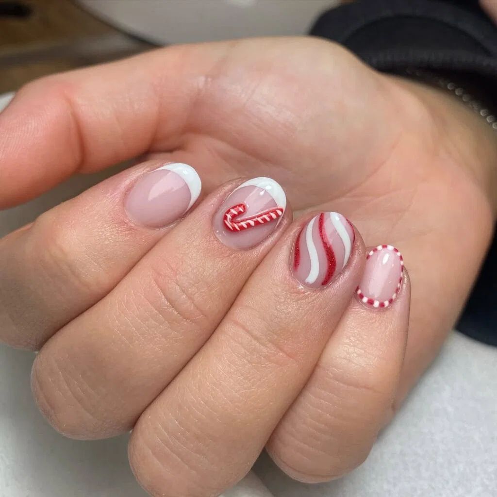 Short Oval Candy Cane Accents Short Oval Candy Cane Accents β Subtle Christmas Nails 2026