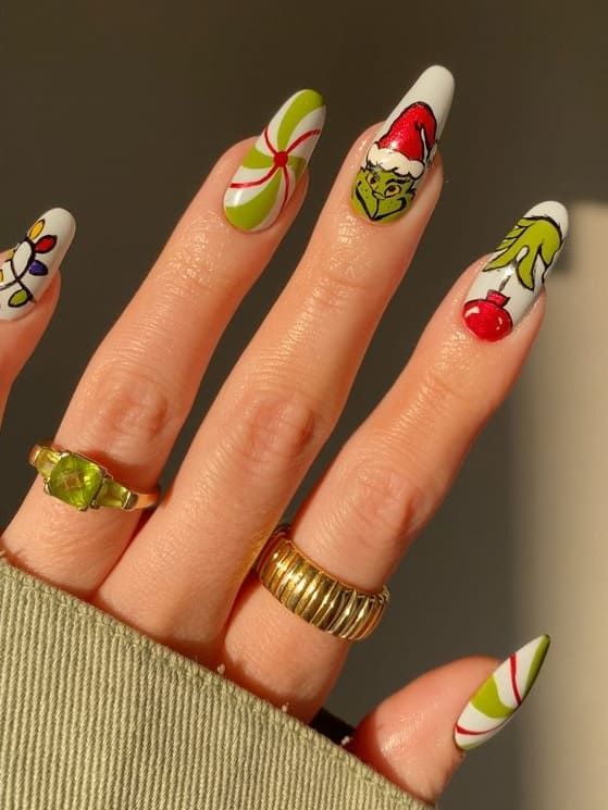 Long Oval Grinch with Santa Hat and Ornaments Long Oval Grinch with Santa Hat and Ornaments β Grinch Nails 2026