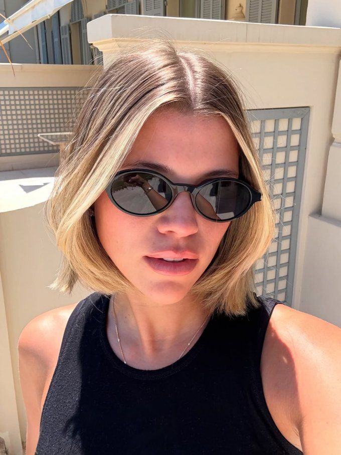Soft Chin-Length Bob with Face-Framing Highlights — Winter Bob Haircuts