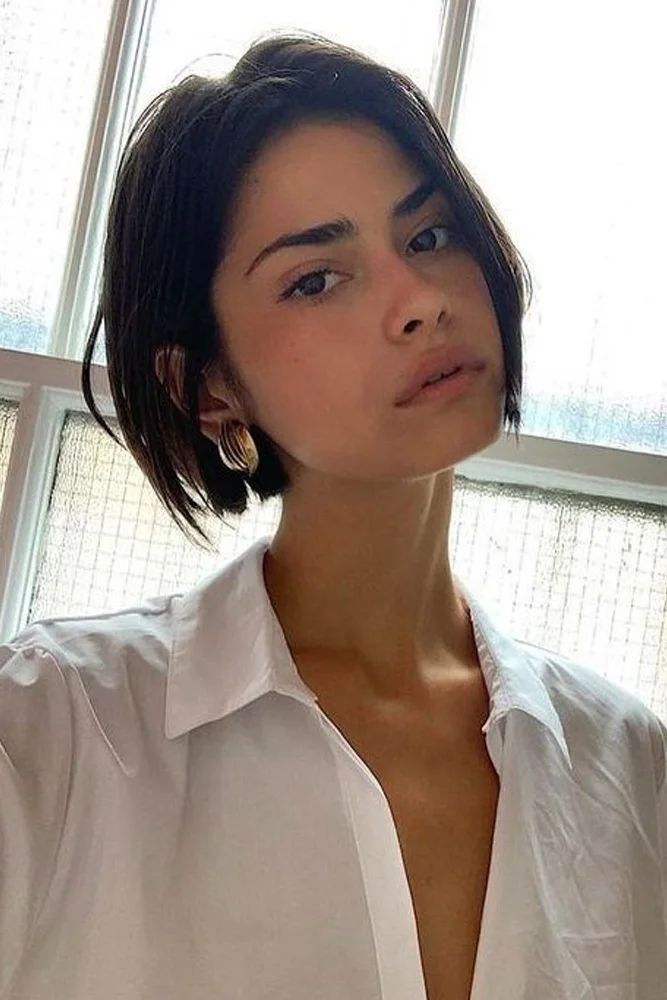 Blunt Bangs Visual Idea — Winter Bob Haircuts
