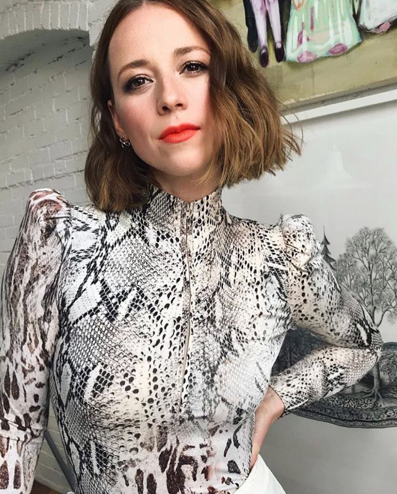 Wavy Lob With Face-Framing Layers Wavy Lob With Face-Framing Layers β Winter Haircuts for Heart Shaped Faces