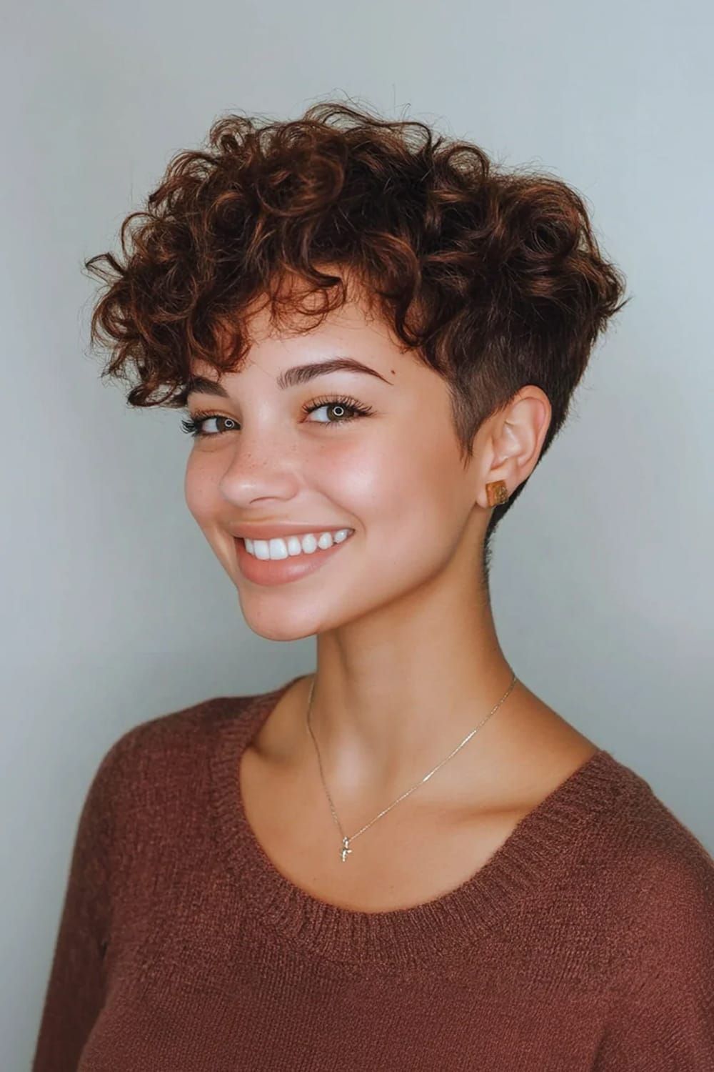 Pixie With Curly Top and Shaved Sides Pixie With Curly Top and Shaved Sides β Winter Haircuts for Heart Shaped Faces