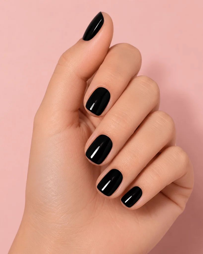 Black Visual Idea Black Visual Idea β Simple Short Winter Nails