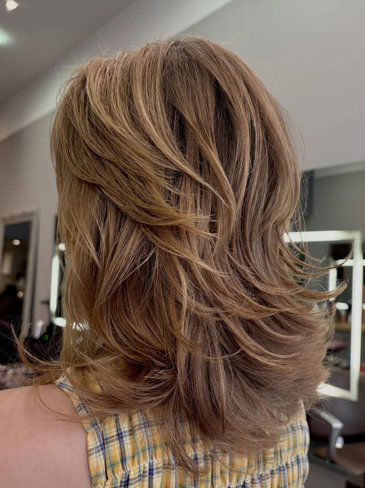 Quelle coupe femme choisir quand on a les cheveux épais à Lyon ? - Salon de coiffure femme à Lyon 2ème - Coiffure des Arts by Ludivine
