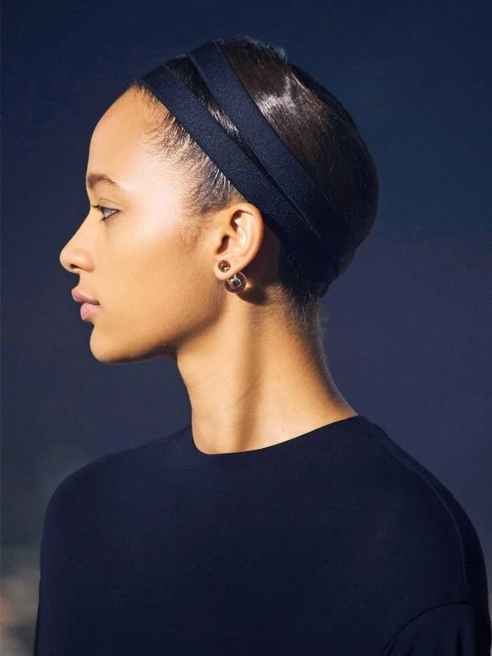Winter Hairstyles with Headband
