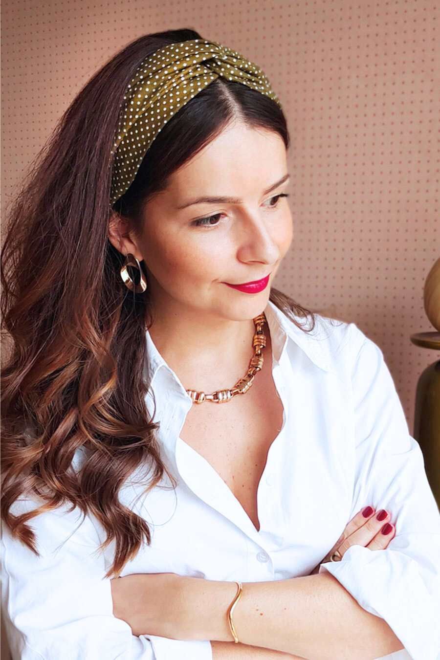 Dark Brown With Subtle Highlights Visual Idea — Winter Hairstyles with Headband