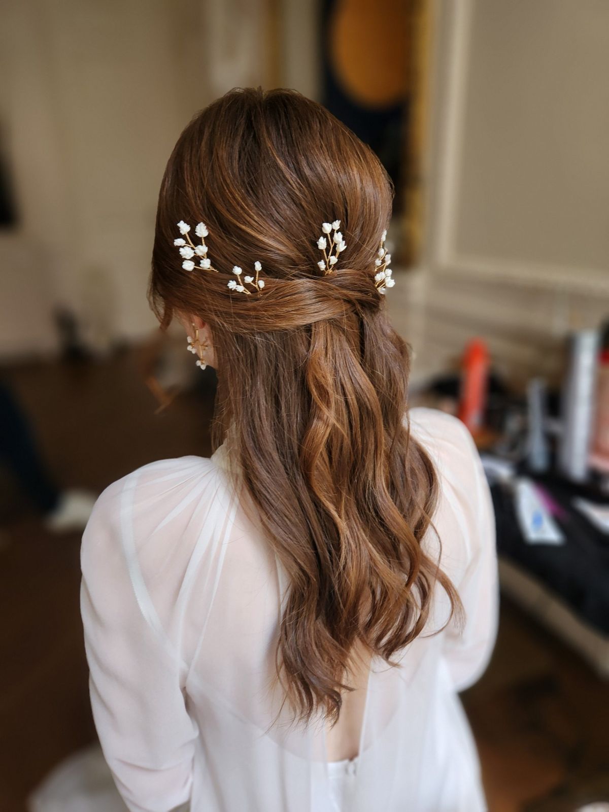 Shoulder Length Visual Idea — Winter Wedding Hairstyles