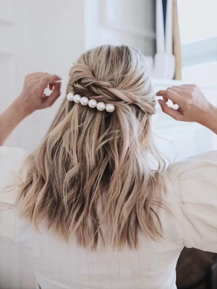 Shoulder Length Braided Bun with Pearls Shoulder Length Braided Bun with Pearls β Winter Party Hairstyles
