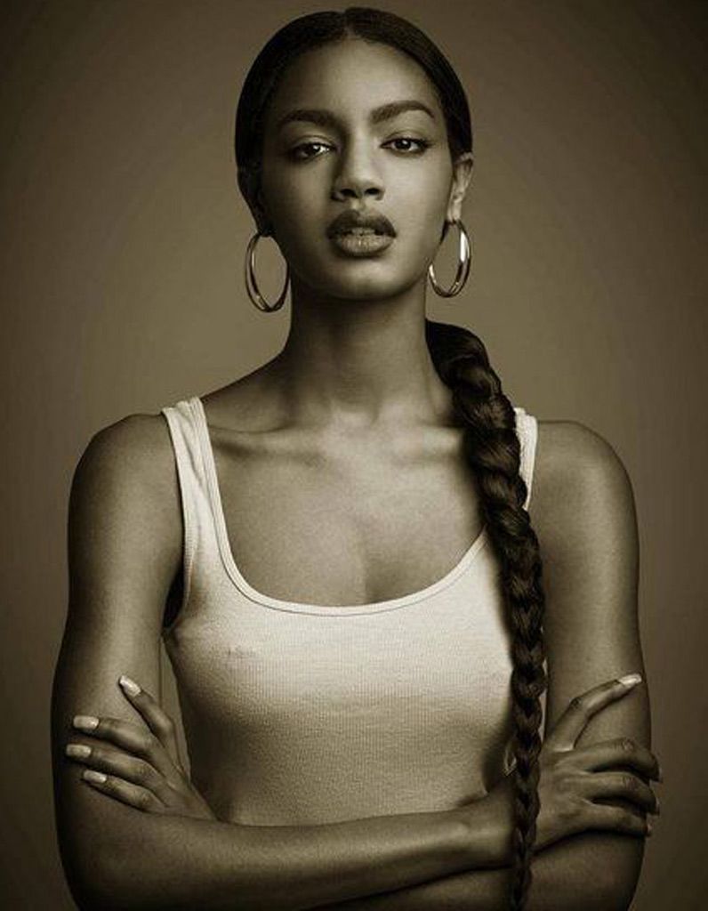 Classic Sepia Toned Shoulder Box Braids Classic Sepia Toned Shoulder Box Braids β Winter Braids for Black Women