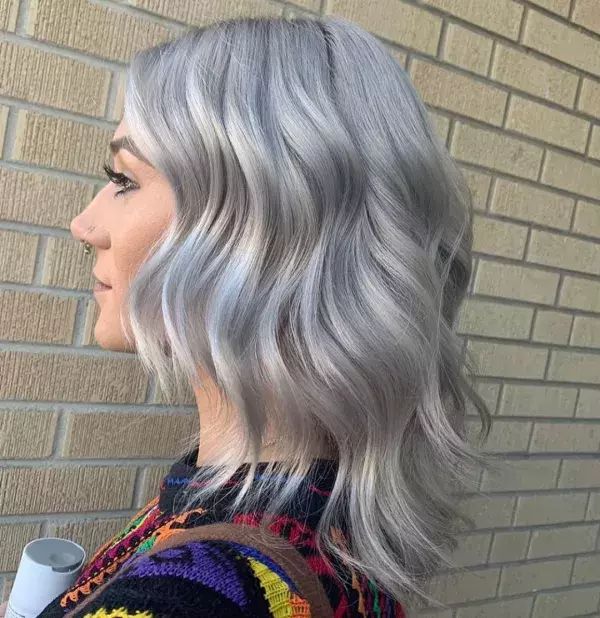 до плеч Visual Idea — Winter Hairstyles for Gray Hair