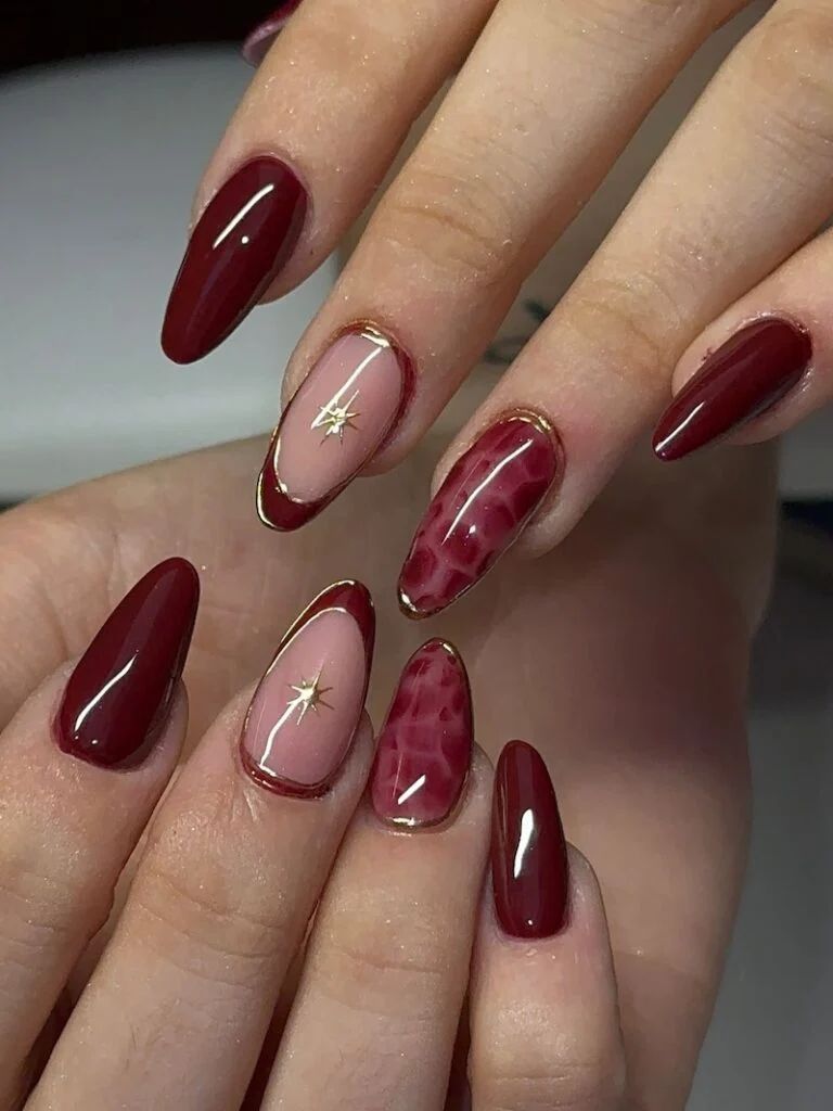 Burgundy and Gold Stiletto Nails Burgundy and Gold Stiletto Nails β Winter Party Nails