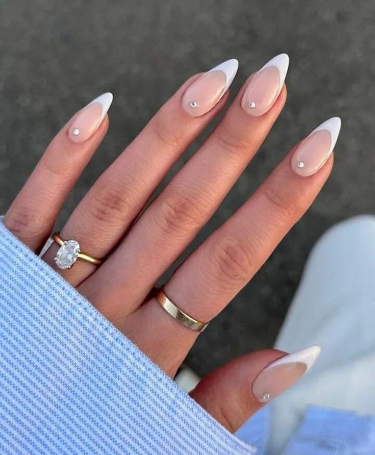 Sheer Nude White Visual Idea Sheer Nude White Visual Idea β Winter Wedding Guest Nails
