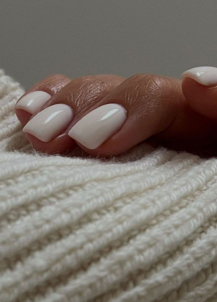 Visual Idea Visual Idea β Old Money Winter Nails