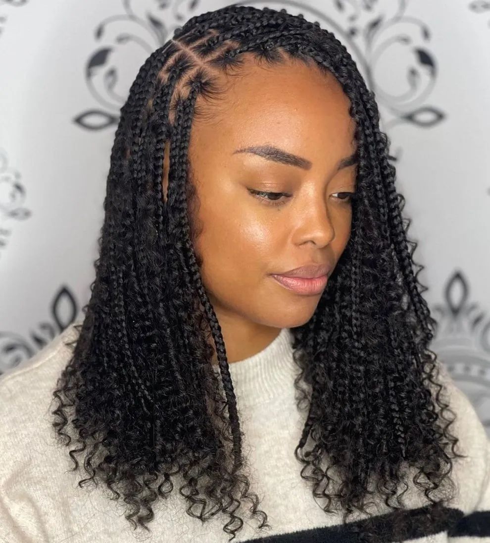 Mid-Back Black With Red Tips Mid-Back Black With Red Tips β Winter Knotless Braids