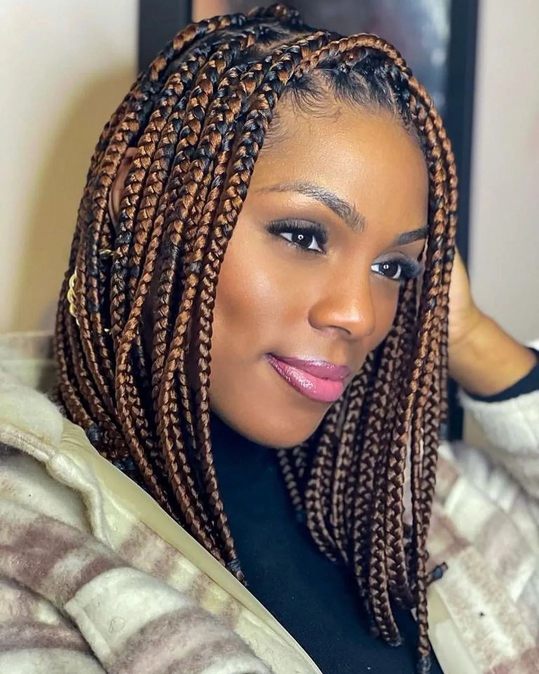 Bob Dark Brown With Caramel Highlights Bob Dark Brown With Caramel Highlights β Winter Knotless Braids