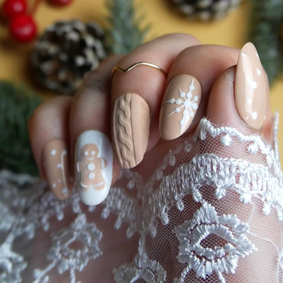 Glossy Matte Cable Knit Visual Idea — Christmas Almond Nails 2026